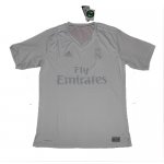 Real Madrid Commemorative Edition Jersey 16/17 White