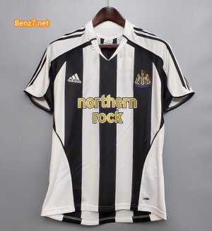 Retro Newcastle United Home Soccer Jersey 2005/06